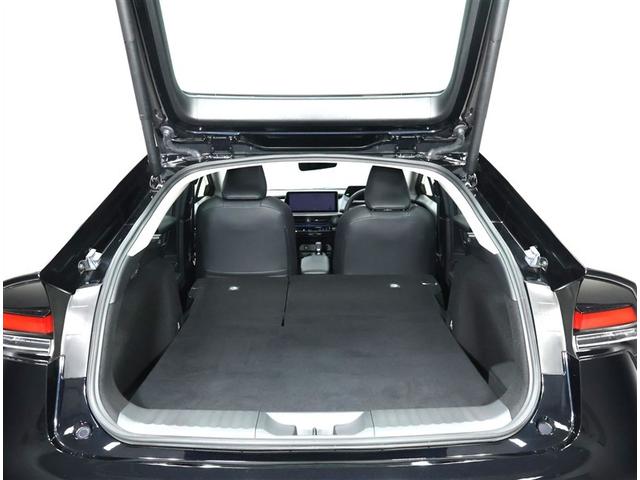 プリウス Ｚ　ワンオーナー　禁煙車　トヨタ認定中古車　自動（衝突被害）ブレーキ　コネクティッドナビ　デジタルインナーミラー　パワーバックドア　ＬＥＤヘッドライト（28枚目）