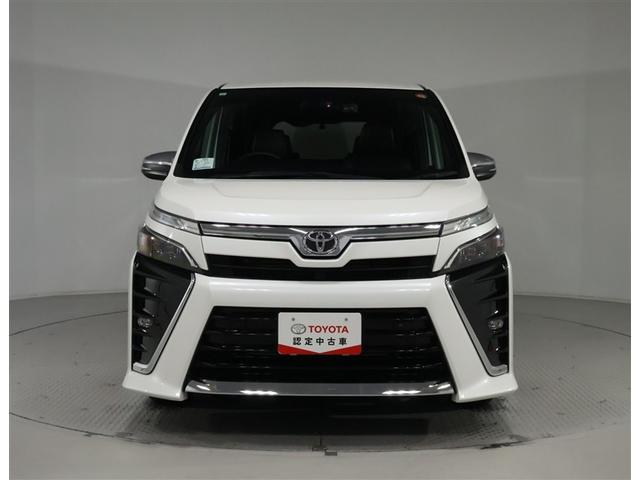 ヴォクシー ＺＳ　煌ＩＩＩ　ワンオーナー　禁煙車　トヨタ認定中古車　自動（衝突被害）ブレーキ　純正ナビゲーション　ＥＴＣ　ドライブレコーダー　クルーズコントロール　ＬＥＤヘッドライト（6枚目）