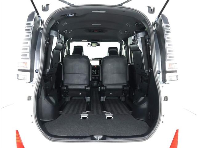 ヴォクシー ＺＳ　煌ＩＩＩ　ワンオーナー　禁煙車　トヨタ認定中古車　自動（衝突被害）ブレーキ　純正ナビゲーション　ＥＴＣ　ドライブレコーダー　クルーズコントロール　ＬＥＤヘッドライト（24枚目）