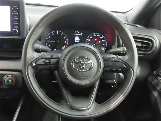 ヤリス Ｘ　ワンオーナー　禁煙車　トヨタ認定中古車　純正ナビゲーション　ドライブレコーダー　ハロゲンライト　スチールホイール　スマートキー（3枚目）