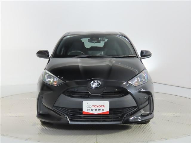 ヤリス Ｘ　ワンオーナー　禁煙車　トヨタ認定中古車　純正ナビゲーション　ドライブレコーダー　ハロゲンライト　スチールホイール　スマートキー（5枚目）