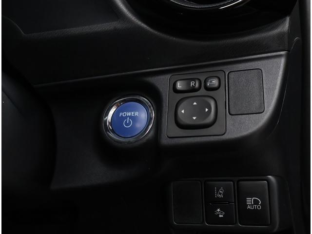 アクア クロスオーバー　ワンオーナー　禁煙車　トヨタ認定中古車　自動（衝突被害）ブレーキ　純正ナビゲーション　ＥＴＣ　ＬＥＤヘッドライト　スマートキー　純正１６インチアルミホイール（14枚目）