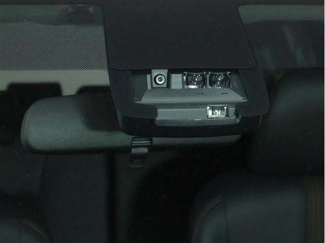 シエンタ ハイブリッドＧ　クエロ　ワンオーナー　禁煙車　トヨタ認定中古車　自動（衝突被害）ブレーキ　純正ナビゲーション　パノラマミックビュー　ＥＴＣ　両側電動スライドドア　ＬＥＤヘッドライト（13枚目）