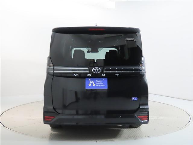 ヴォクシー Ｓ－Ｚ　ワンオーナー　禁煙車　コネクティッドナビ　パワーバックドア　リア席モニター　ドライブレコーダー　ＬＥＤヘッドライト　オットマン（2枚目）