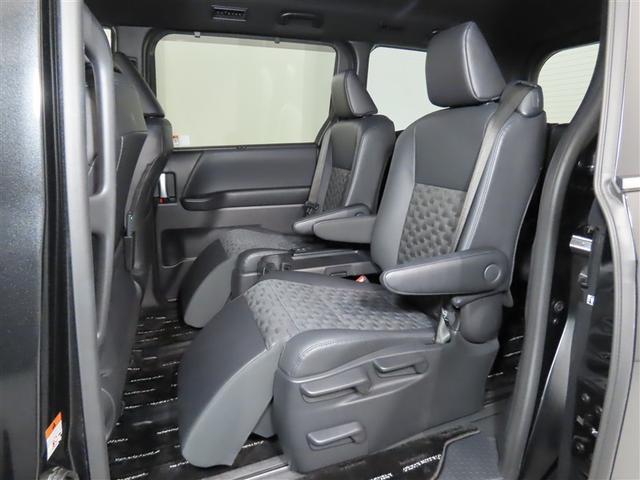 ヴォクシー Ｓ－Ｚ　ワンオーナー　禁煙車　コネクティッドナビ　パワーバックドア　リア席モニター　ドライブレコーダー　ＬＥＤヘッドライト　オットマン（12枚目）