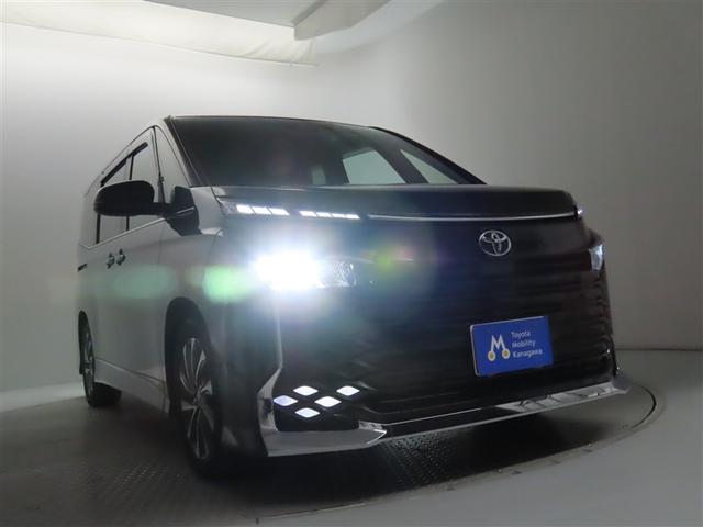 ヴォクシー Ｓ－Ｚ　ワンオーナー　禁煙車　コネクティッドナビ　パワーバックドア　リア席モニター　ドライブレコーダー　ＬＥＤヘッドライト　オットマン（18枚目）