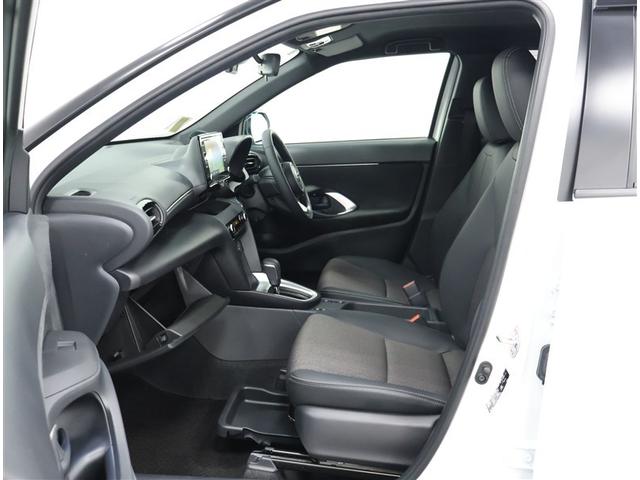 ヤリスクロス ハイブリッドZ ワンオーナー 禁煙車 トヨタ認定中古車 ディスプレイオーディオ パノラマミックビュー シートヒーター ETC パワーバックドア(21枚目)