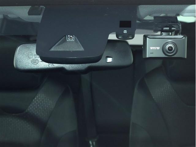 プリウス SセーフティプラスII ワンオーナー 禁煙車 トヨタ認定中古車 純正ナビゲーション バックカメラ ETC ドライブレコーダー AC100V 1500W(11枚目)
