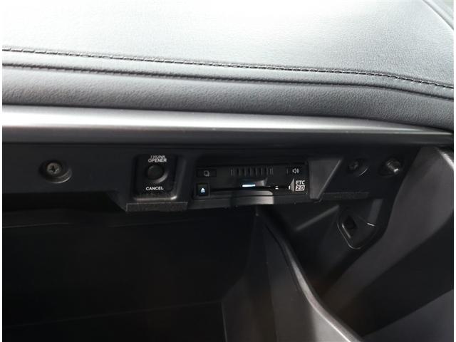 クラウンハイブリッド RSアドバンス ワンオーナー 禁煙車 トヨタ認定中古車 パノラマミックビュー ドライブレコーダー デジタルインナーミラー ETC2.0 シートヒーター ベンチレーション 自動(衝突被害)ブレーキ(19枚目)