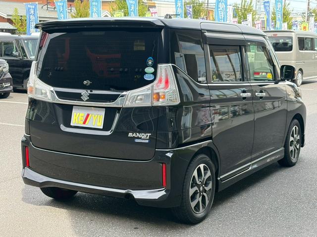 ソリオバンディット ハイブリッドＭＶ　デュアルカメラブレーキサポート　禁煙　メモリーナビ　左側電動スライドドア　フルセグＴＶ　Ｂｌｕｅｔｏｏｔｈ　バックカメラ　ＥＴＣ　クルコン　シートヒーター　スマートキー　プッシュスタート　ＬＥＤヘッドライト　フォグ　オートライト（3枚目）
