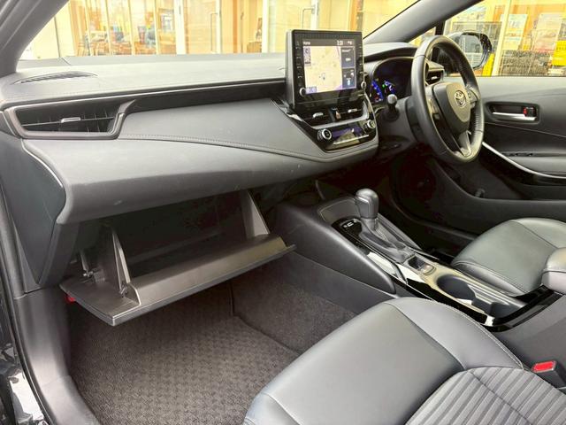 カローラツーリング ハイブリッド ダブルバイビー トヨタセーフティセンス BSM 禁煙 ナビ機能付9インチディスプレイオーディオ ルーフレール Bluetooth バックカメラ ETC ドラレコ レーダークルコン ハーフレザーシート パーキングセンサー LEDヘッドライト フォグ(15枚目)