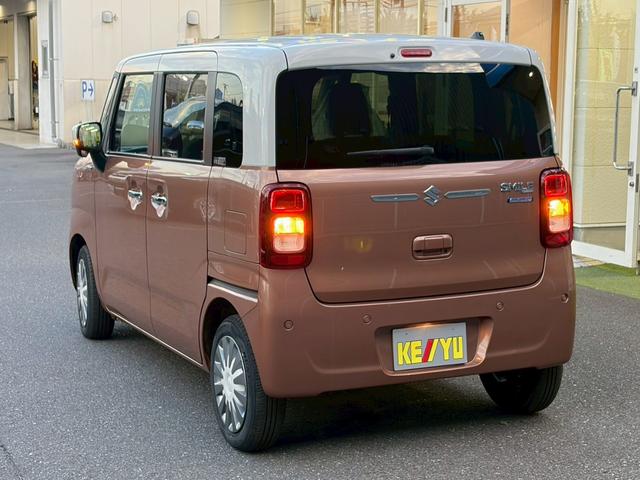 ワゴンRスマイル ハイブリッドX 届出済未使用車 ツートンルーフ 全方位モニター付メーカー9型ナビ HUD デュアルセンサーブレーキサポートII 車線逸脱警報 シートヒーター 両側電動スライド BTオーディオ シートアンダーボックス パーキングセンサー LEDランプ(9枚目)