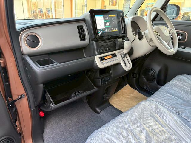 ワゴンRスマイル ハイブリッドX 届出済未使用車 ツートンルーフ 全方位モニター付メーカー9型ナビ HUD デュアルセンサーブレーキサポートII 車線逸脱警報 シートヒーター 両側電動スライド BTオーディオ シートアンダーボックス パーキングセンサー LEDランプ(15枚目)