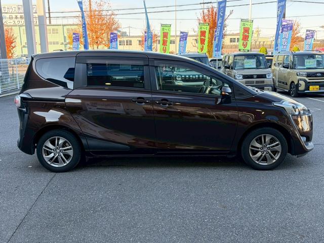 シエンタ Ｇ　禁煙　ＳＤナビ　両側電動スライドドア　フルセグＴＶ　ＣＤ・ＤＶＤ再生　Ｂｌｕｅｔｏｏｔｈ　バックカメラ　ＥＴＣ　スマートキー　プッシュスタート　スペアキー有　ヘッドライトレベライザー　純正アルミ（7枚目）