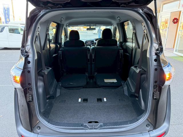 シエンタ Ｇ　禁煙　ＳＤナビ　両側電動スライドドア　フルセグＴＶ　ＣＤ・ＤＶＤ再生　Ｂｌｕｅｔｏｏｔｈ　バックカメラ　ＥＴＣ　スマートキー　プッシュスタート　スペアキー有　ヘッドライトレベライザー　純正アルミ（19枚目）