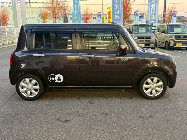 アルトラパン Ｘセレクション　禁煙　純正ＣＤオーディオ　ミュージックプレイヤー接続　シートヒーター　スマートキー　プッシュスタート　スペアキー有　ヘッドライトレベライザー　ミラーウィンカー　純正１４インチアルミ（7枚目）