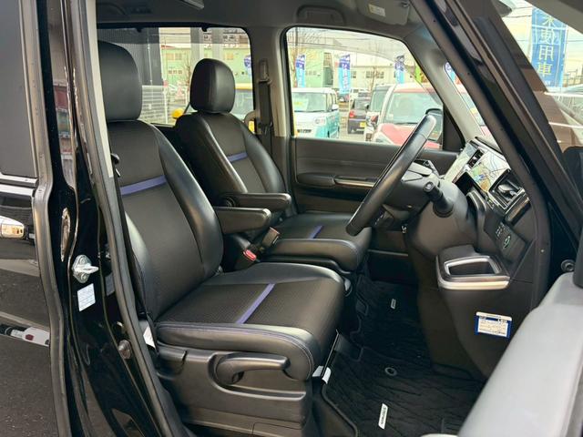 ステップワゴンスパーダ ｅ：ＨＥＶスパーダ　Ｇ・ＥＸ　ホンダセンシング　禁煙　ブラックスタイル　１０インチメモリーナビ　１１．６インチ後席モニター　マルチビューカメラ　フルセグＴＶ　Ｂｌｕｅｔｏｏｔｈ　ＥＴＣ２．０　追従型クルコン　ヒーター付ハーフレザーシート　純正アルミ（13枚目）