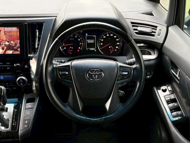 アルファード 2.5S タイプゴールド 禁煙 トヨタセーフティセンス 純正9型ナビ 12.1型後席モニター デジタルインナーミラー ETC2.0 バックカメラ パワーバックドア 車線逸脱警告 クルコン 3眼LEDライト 純正18インチアルミ(11枚目)