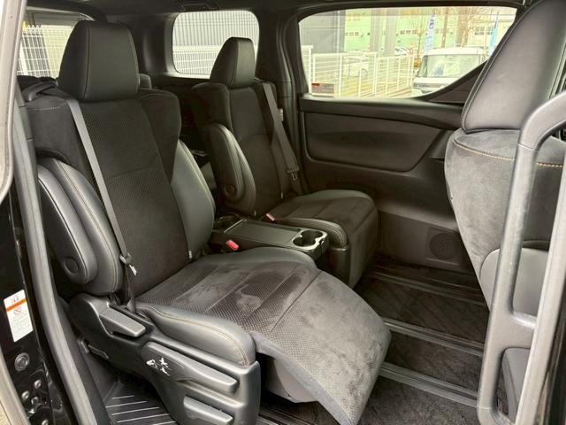 アルファード 2.5S タイプゴールド 禁煙 トヨタセーフティセンス 純正9型ナビ 12.1型後席モニター デジタルインナーミラー ETC2.0 バックカメラ パワーバックドア 車線逸脱警告 クルコン 3眼LEDライト 純正18インチアルミ(14枚目)