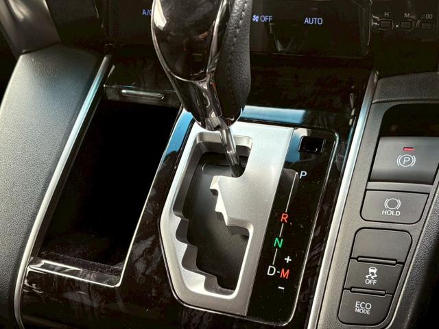 アルファード 2.5S タイプゴールド 禁煙 トヨタセーフティセンス 純正9型ナビ 12.1型後席モニター デジタルインナーミラー ETC2.0 バックカメラ パワーバックドア 車線逸脱警告 クルコン 3眼LEDライト 純正18インチアルミ(39枚目)