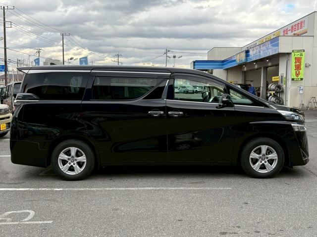 ヴェルファイア 2.5X 禁煙 トヨタセーフティセンス 8人乗り 純正9型ナビ 12型後席モニター 両側電動スライドドア 車線逸脱警告 追従クルコン フルセグTV バックカメラ LEDヘッドライト 純正16インチ 保証書(7枚目)