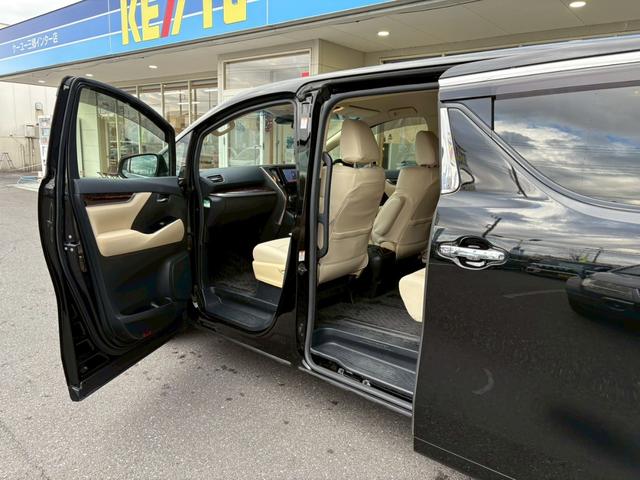 ヴェルファイア 2.5X 禁煙 トヨタセーフティセンス 8人乗り 純正9型ナビ 12型後席モニター 両側電動スライドドア 車線逸脱警告 追従クルコン フルセグTV バックカメラ LEDヘッドライト 純正16インチ 保証書(20枚目)