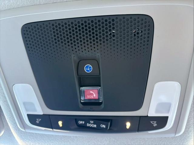 フリード ｅ：ＨＥＶクロスター　ホンダセンシング　純正１１．４インチナビ　マルチビューカメラ　後退出庫サポート　専用１５インチＡＷ　車線逸脱警告　追従クルコン　シートヒーター　両側電動スライドドア　ルーフレール　取説　保証書（36枚目）