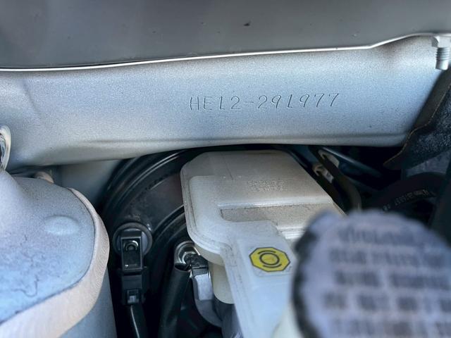 ノート e-パワー X 禁煙 エマージェンシーブレーキ 車線逸脱警告 マルチビューカメラ コーナーセンサー 純正7型ナビ デジタルインナーミラー 純正15インチアルミ ETC 記録簿 取扱説明書 保証書 スペアキー(35枚目)