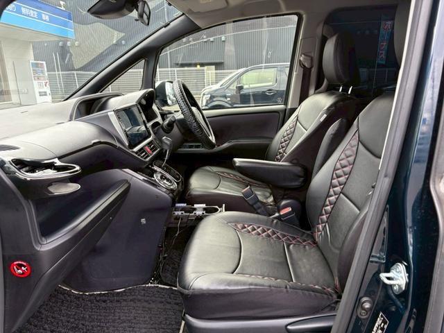 ヴォクシー ZS 煌II 禁煙 トヨタセーフティセンス アルパイン11型ナビ 車線逸脱警告 両側電動スライドドア バックカメラ ETC コーナーセンサー フルセグTV Rスポイラー スペアキー ドラレコ 取扱説明書 保証書(16枚目)