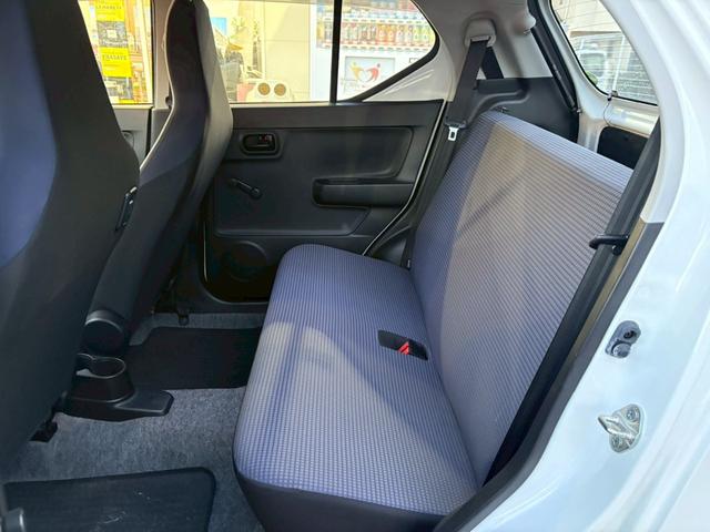 アルト F 禁煙 A/C CD ラジオ パワーウィンドウ プライバシーガラス ダブルエアバッグ ABS 保証書(17枚目)