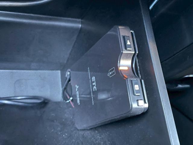 スペーシア ハイブリッドＧ　禁煙　衝突軽減　車線逸脱警告　ＥＴＣ　コーナーセンサー　スライドドア　ＢＬＵＥＴＯＯ　アイドリングストップ　スペアキー　２０２３年生夏タイヤ　取扱説明書　記録簿　保証書（33枚目）