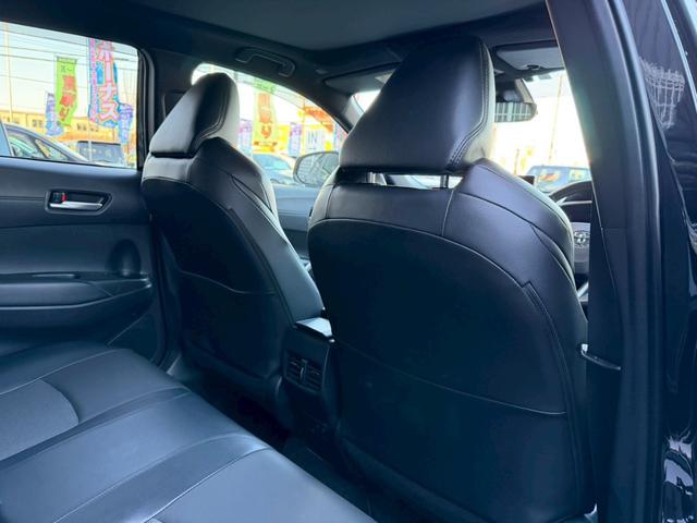 カローラクロス ハイブリッド　Ｚ　禁煙　トヨタセーフティセンス　４ＷＤ　パノラミックルーフ　寒冷地仕様　８インチディスプレイオーディオ　マルチビューカメラ　電動シート　シートヒーター　パワーバックドア　記録簿　取扱説明書　保証書（14枚目）