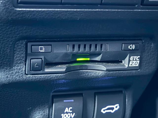 カローラクロス ハイブリッド　Ｚ　禁煙　トヨタセーフティセンス　４ＷＤ　パノラミックルーフ　寒冷地仕様　８インチディスプレイオーディオ　マルチビューカメラ　電動シート　シートヒーター　パワーバックドア　記録簿　取扱説明書　保証書（25枚目）