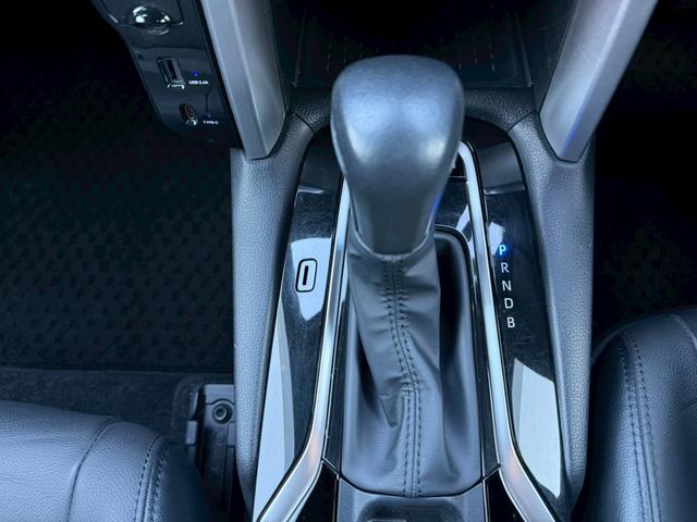 カローラクロス ハイブリッド　Ｚ　禁煙　トヨタセーフティセンス　４ＷＤ　パノラミックルーフ　寒冷地仕様　８インチディスプレイオーディオ　マルチビューカメラ　電動シート　シートヒーター　パワーバックドア　記録簿　取扱説明書　保証書（32枚目）