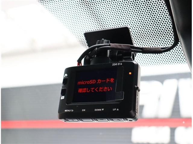 ヴォクシー ハイブリッドＳ－Ｚ　純正１０．５インチナビ　フルセグ　全方位カメラ　スマートキー　ＥＴＣ　純正１８インチアルミ　３眼ＬＥＤヘッドライト　１４インチ後席モニター　快適利便パッケージ　デジタルミラー　アドバンストパーク（45枚目）