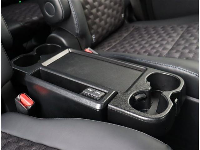ヴォクシー ハイブリッドＳ－Ｚ　純正１０．５インチナビ　フルセグ　全方位カメラ　スマートキー　ＥＴＣ　純正１８インチアルミ　３眼ＬＥＤヘッドライト　１４インチ後席モニター　快適利便パッケージ　デジタルミラー　アドバンストパーク（51枚目）