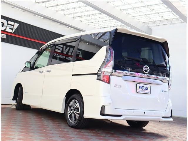 セレナ ｅ－パワー　ハイウェイスターＶ　ワンオーナー　純正１０インチメモリーナビ　フルセグ　全方位カメラ　純正１５インチアルミ　ＬＥＤヘッドライト　オートハイビーム　後席モニター　デジタルインナーミラー（30枚目）