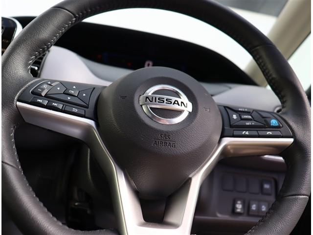 セレナ ｅ－パワー　ハイウェイスターＶ　ワンオーナー　純正１０インチメモリーナビ　フルセグ　全方位カメラ　純正１５インチアルミ　ＬＥＤヘッドライト　オートハイビーム　後席モニター　デジタルインナーミラー（35枚目）