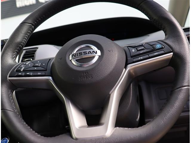 セレナ ｅ－パワー　ハイウェイスターＶ　ワンオーナー　純正１０インチメモリーナビ　フルセグ　全方位カメラ　純正１５インチアルミ　ＬＥＤヘッドライト　オートハイビーム　後席モニター　デジタルインナーミラー（36枚目）