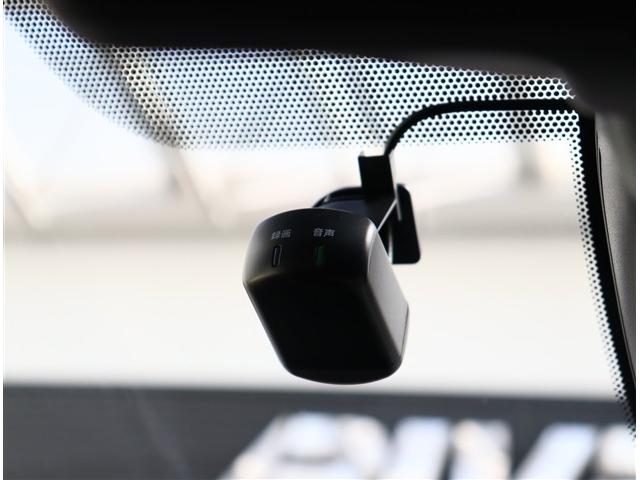 セレナ ｅ－パワー　ハイウェイスターＶ　ワンオーナー　純正１０インチメモリーナビ　フルセグ　全方位カメラ　純正１５インチアルミ　ＬＥＤヘッドライト　オートハイビーム　後席モニター　デジタルインナーミラー（39枚目）