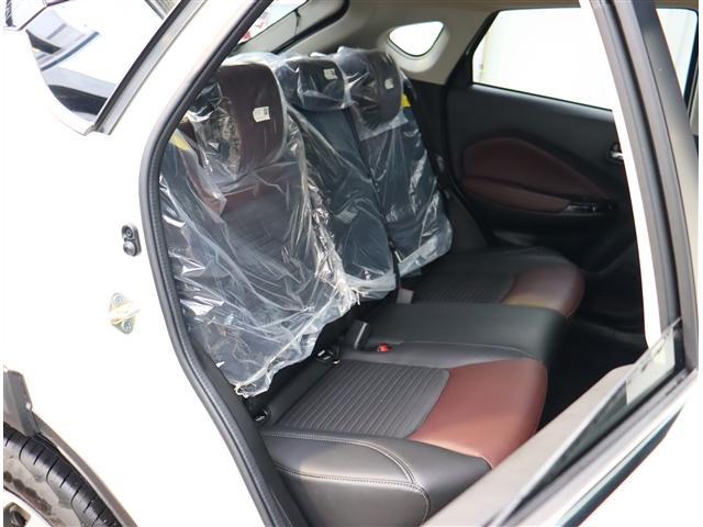 フロンクス ベースグレード 純正9インチナビ フルセグ 全方位カメラ スマートキー LEDヘッドライト 純正16インチアルミ 置くだけ充電 HUD BSM ハーフレザーシート シートヒーター レーダークルコ(15枚目)