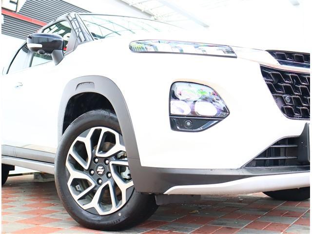 フロンクス ベースグレード 純正9インチナビ フルセグ 全方位カメラ スマートキー LEDヘッドライト 純正16インチアルミ 置くだけ充電 HUD BSM ハーフレザーシート シートヒーター レーダークルコ(23枚目)