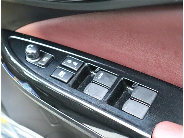 フロンクス ベースグレード 純正9インチナビ フルセグ 全方位カメラ スマートキー LEDヘッドライト 純正16インチアルミ 置くだけ充電 HUD BSM ハーフレザーシート シートヒーター レーダークルコ(35枚目)