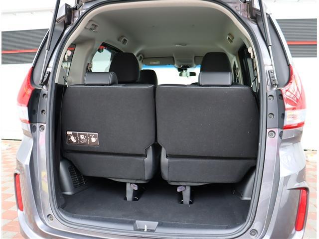 フリードハイブリッド ハイブリッド・Ｇホンダセンシング　純正９インチメモリーナビフルセグバックカメラスマートキーエアロバンパー純正１５インチアルミＬＥＤヘッドライト＆フォグ両側電動スライドステアリモコンレーダークルコンハーフレザーシートホンダセンシング（17枚目）