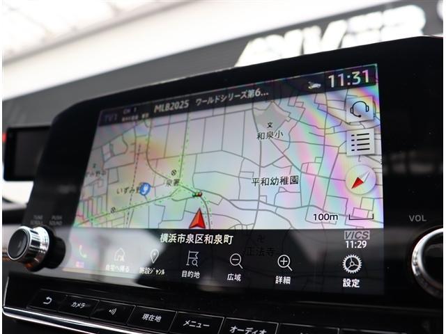 アウトランダーＰＨＥＶ Ｐ　純正９インチメモリーナビ　フルセグ　全方位カメラ　スマートキー　純正２０インチアルミ　スポーティパッケージ　エレガントパッケージ　マイパイロット　サンルーフ（8枚目）