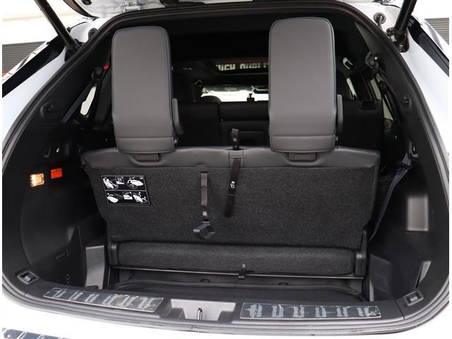 アウトランダーＰＨＥＶ Ｐ　純正９インチメモリーナビ　フルセグ　全方位カメラ　スマートキー　純正２０インチアルミ　スポーティパッケージ　エレガントパッケージ　マイパイロット　サンルーフ（18枚目）