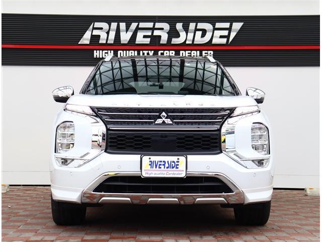 アウトランダーＰＨＥＶ Ｐ　純正９インチメモリーナビ　フルセグ　全方位カメラ　スマートキー　純正２０インチアルミ　スポーティパッケージ　エレガントパッケージ　マイパイロット　サンルーフ（21枚目）