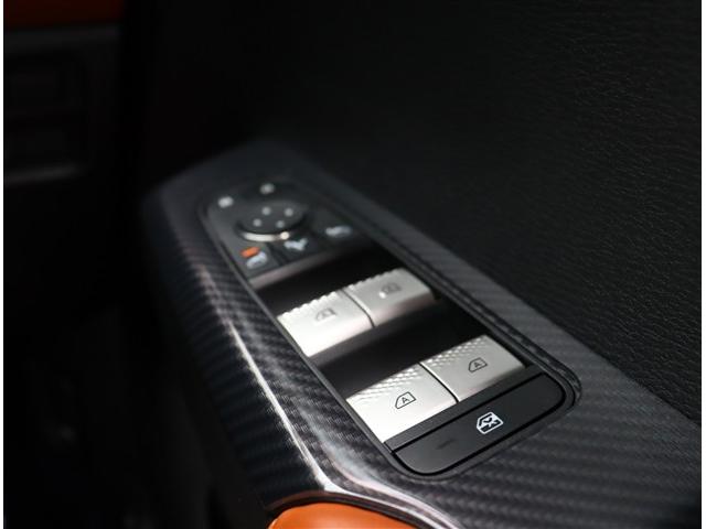 アウトランダーＰＨＥＶ Ｐ　純正９インチメモリーナビ　フルセグ　全方位カメラ　スマートキー　純正２０インチアルミ　スポーティパッケージ　エレガントパッケージ　マイパイロット　サンルーフ（46枚目）