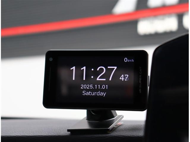 アウトランダーＰＨＥＶ Ｐ　純正９インチメモリーナビ　フルセグ　全方位カメラ　スマートキー　純正２０インチアルミ　スポーティパッケージ　エレガントパッケージ　マイパイロット　サンルーフ（52枚目）