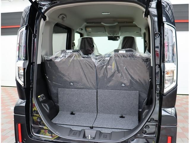 スペーシアカスタム ハイブリッドＸＳターボ　届け出済み未使用車　純正９インチメモリーナビ　フルセグ　全方位カメラ　純正１５インチアルミ　ＬＥＤヘッドライト＆フォグ　ステアリモコン　レーダークルコン　電動パーキング　マルチユースフラップ　ＨＵＤ（20枚目）